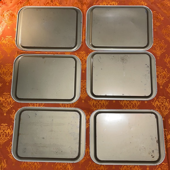 Vintage Mid Century Modern Metal Serving Trays! Pine Cone Decor! - Picture 12 of 14